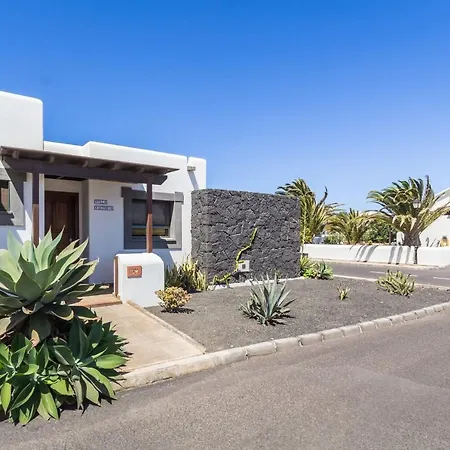 Villa Victoria Luz By *