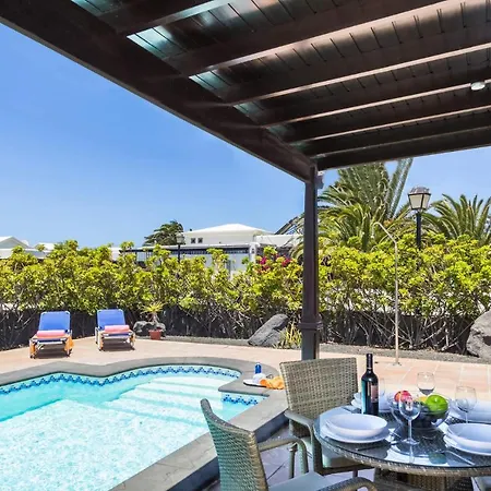 Victoria Luz By Villa